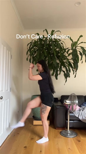 Mastering the Backstep in Hardstyle Dance