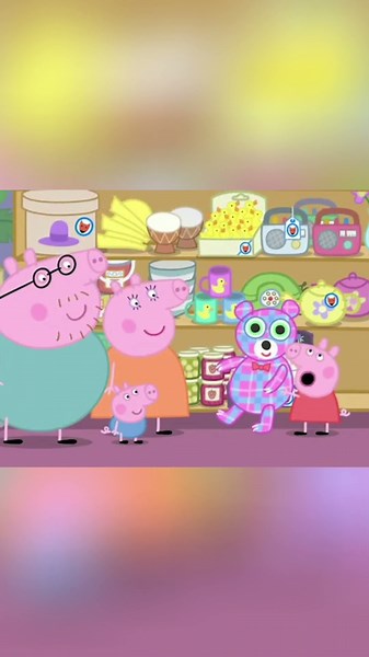 Peppa chooses the funniest gift 😂🎁