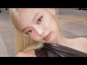 we’re the girls with a passion for fashion