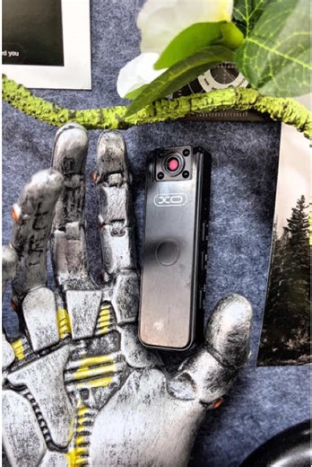 Mini recorder with night vision and built-in microphone. 🎥 Perfect for home security or recording wherever you want.#MiniCam #BodyCam #CamaraVisionNocturna #Seguridad #Camara