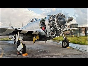 Big Old REPUBLIC P-47 THUNDERBOLT AIRPLANE ENGINES Cold Start