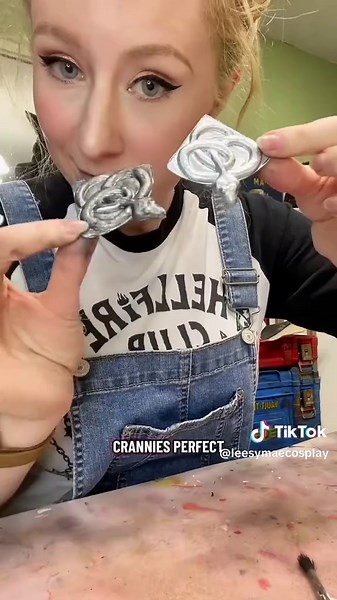 DIY Hocus Pocus Book Costume Tutorial