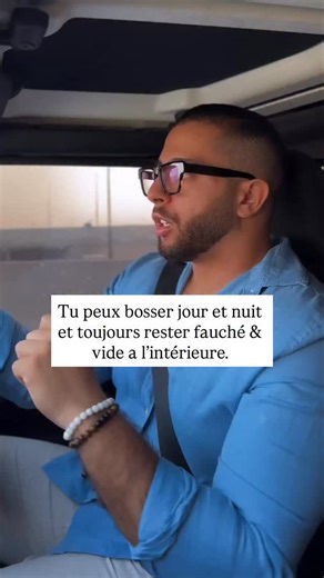 Les gens bossent sans relâche. Deux jobs, parfois trois. Ils se lèvent tôt, dorment tard, espèrent que le mois prochain sera “le bon”. Mais personne ne leur a jamais appris à créer un revenu qui travaille pour eux. On leur a appris à échanger leur temps contre de l’argent… pas à construire des actifs qui paient même quand ils dorment. Parce qu’au fond, ils veulent tous la même chose : ne plus courir, mais vivre. C’est ce que j’ai appris ces dernières années. Comment faire que mes efforts d’aujou