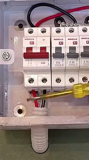How to find neutral and phase in a single color wire ⚡👷⚡#yt shot #electricalengineering #youtubes...
