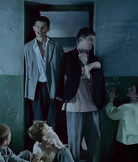 Фильм: Сволочи 2006 г. #к#киноф#фильмыс#сериалж#жизньт#топкино