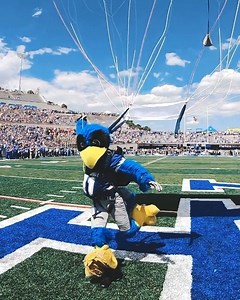 9.2K views · 586 reactions | IT’S GAME DAY  Watch our Falcons take on Hawaii tonight! ⠀⠀⠀⠀⠀⠀⠀⠀⠀ ⠀⠀⠀⠀⠀⠀⠀⠀⠀⠀⠀⠀⠀⠀⠀⠀⠀⠀ : @fuhrentsai | Wings of Blue - USAF Parachute Team | Facebook