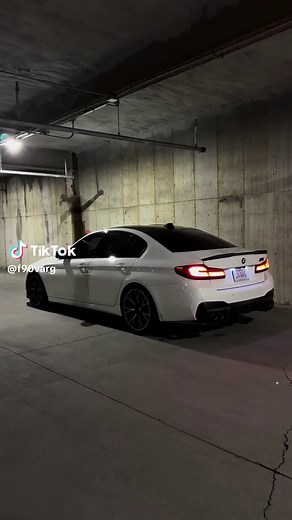 BMW M5 F90 Review and Features