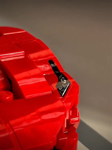 Lego Speed Champions Ferrari Garage: Build More Ferraris
