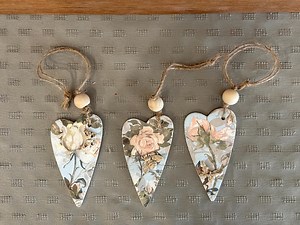 Spring Tags, Valentine Tags, Ornaments - Etsy