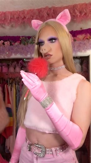 if miss piggy were an animatronic | Devon John Monfils