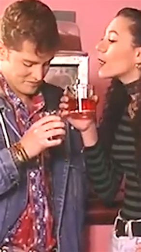 La historia de amor de Gregorio Pernía y Marcela Mar 💕, con quien tuvo su primer hijo. #SeDiceDeMí #Archivo | Caracol Televisión