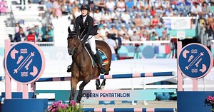 Pferd verweigert: Olympia-Szene im Fünfkampf errinnert an Skandal in Tokio