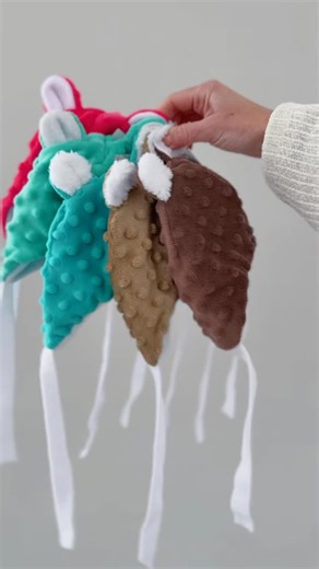 Конверт на виписку, дитячий одяг UA🇺🇦 Пакунок малюка on Instagram: "Розпродаж демісезонних шапочок 0-3міс Всі по 200грн Кількість обмежена, тільки з наявності 👌🏼"