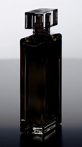 Immerse yourself with narciso rodriguez jasmin musc essence, a delicate fusion of jasmin, warm vanilla and ylang ylang. | Narciso Rodriguez Parfums