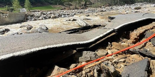 Couple survives dangerous climb escaping Chimney Rock flooding: 'Thankful to be alive'