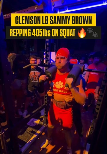 Clemson Linebacker Sammy Brown Squats 455lbs with Power