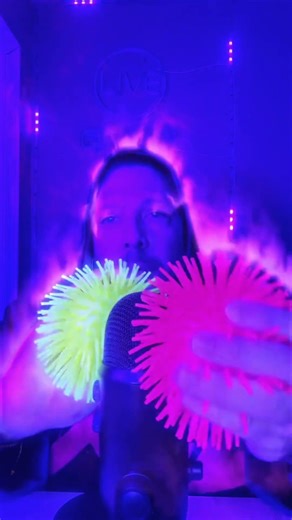 🎧✨ Can relaxing ASMR sounds with fluorescent silicone worms calm your mind tonight? 🪱🌈💤
