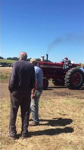 Jake pulling the Almighty 1256 #tractor #joediffie #tractorpulling