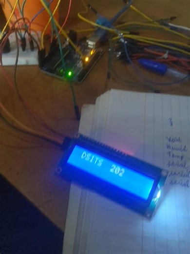 Voici comme mesuré l'humidité de l'eau ou du sol avec un capteur #arduino #electronics #robotics | Thierry Dontsatang