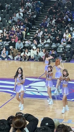 1141221新竹御頂攻城獅慕獅女孩#新竹御頂攻城獅 #慕獅女孩 #攻城獅啦啦隊#musegirls#cheerleader #啦啦隊女孩