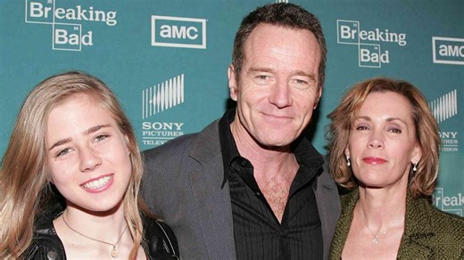 A filha de Walter White, de Breaking Bad, na vida real estrela uma melhores séries atuais do streaming, mas ninguém a reconhece