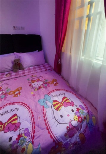 A little lipgloss 💄😝💕🌸 #fyp