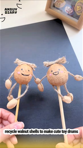 recycle walnut shells to make cute toy drums | tái chế vỏ quả óc chó để làm trống đồ chơi dễ thương