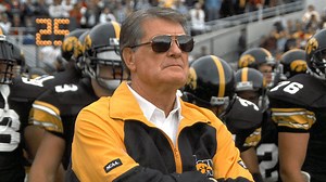 Leistikow: Hayden Fry changed what it means to be a Hawkeye