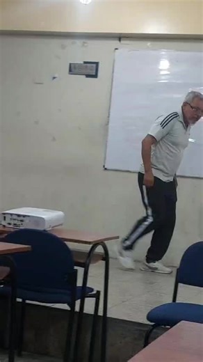 Clase de expresión corporal con Roger Arcaya