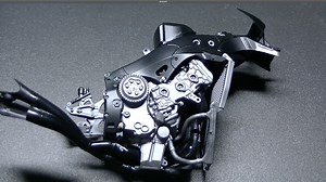 メインフレームの工作｜TAMIYA Team SUZUKI ECSTAR GSXーRR ’20