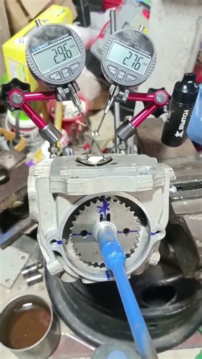 Valve overlap angle:At the end of the exhaust stroke,the intake and exhaust #Mechaniclife Enginering