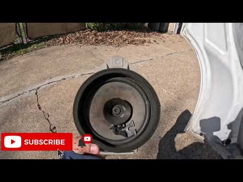 Instalando nuevas bocinas al Chevrolet HHR ￼