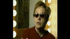 #Onthisday 2001: TV's 'Queen of Mean' Anne Robinson brought her withering sarcasm stateside, to mixed reviews | BBC Archive