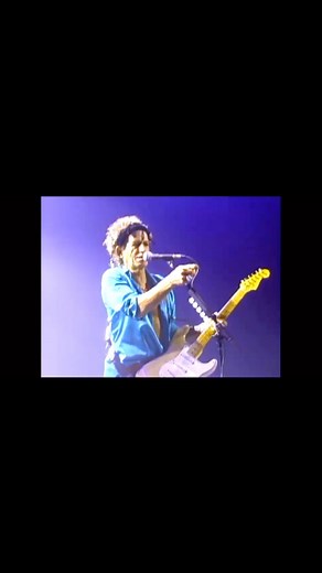 #fbf “Thru and Thru” - Licks Tour, Madison Square Garden, NYC, January 2003 #therollingstones #keithrichards | Keith Richards