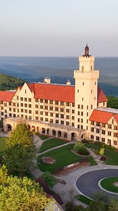 going to college on the mountain > ⁠ ⁠ Make sure to visit campus this new year! Check out the link in our bio for more information on how to schedule a visit.⁠ ⁠ #CovenantCollege #ChristianEducation #HigherEd #CollegeCampus #WeAreTheScots | Covenant College