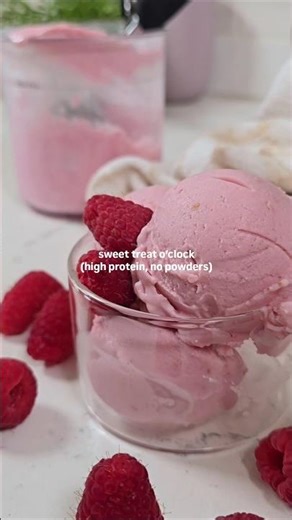 Raspberry Frozen Yogurt! 🩷 #highprotein #healthyrecipe #ninjacreami #proteinicecream #healthydessert