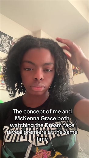 Like yeah so were a bunch of people but the fact that she was one of them. Like she just a geek fr and I love that. What a time. #mckennagrace #dsmp #facereveal #theconceptof #asecretthirdthing