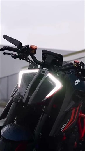 KTM 1290 Super Duke R – The Beast in Action | Ultimate Power & Sound