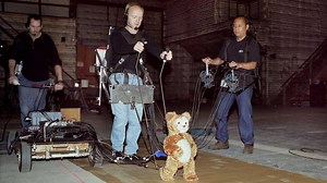 "I am not a toy!" Stan Winston Studio puppeteers (Alan Scott, Lindsay Macgowan and Bob Mano) follow Stan Winston's direction in this animatronic "Teddy" puppet test footage from Steven Spielberg's A.I. Artificial Intelligence (2001). | Stan Winston School of Character Arts
