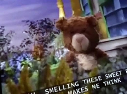 Caillou E061 - Foodalicious song