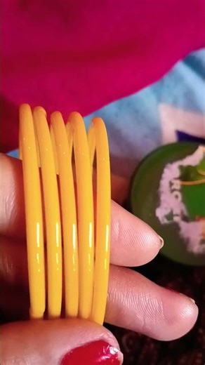 #motivation #ytshorts महिलाएं ध्यान से सुनिए पुराने चूड़ियों को क्या करना चाहिए 😱