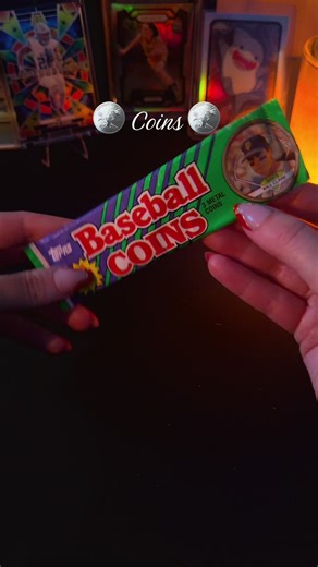 Baseball coins are fun for the tappin 💅#asmr #lofiasmr #breaks #baseball #topps