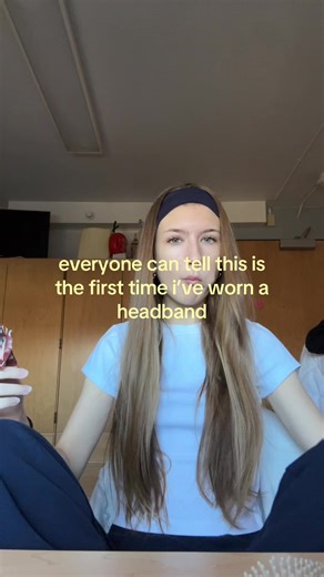 Tips for Wearing Headbands Stylishly