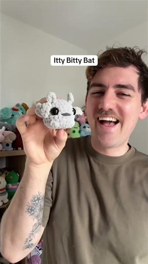 No sew crochet bat tutorial 🧡