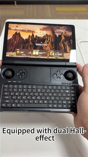 People Can't Believe This Is a Full Gaming PC