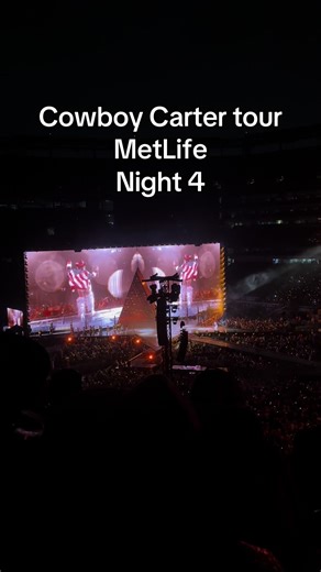 Beyoncé Cowboy Carter Tour Highlights at MetLife Stadium