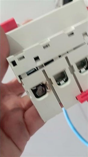 HOW TO TEST THE DR (Residual Current Device) IN THE APARTMENT ELECTRICAL PANEL