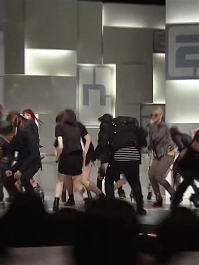 Go away! #2ne1 #blackjack #yg #2010s #kpop