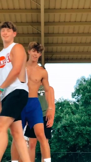 beach day tomorrow 👀 #fyp #SpaceForceWalk @brycebuse3 @waller.austin @kristianramey