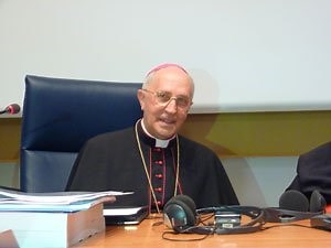 Fernando Filoni: "Enviar un cardenal a Irak indica la gran preocupación del Papa"
